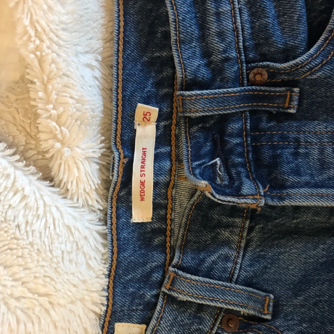 Levis jeans i storlek 25 - 91