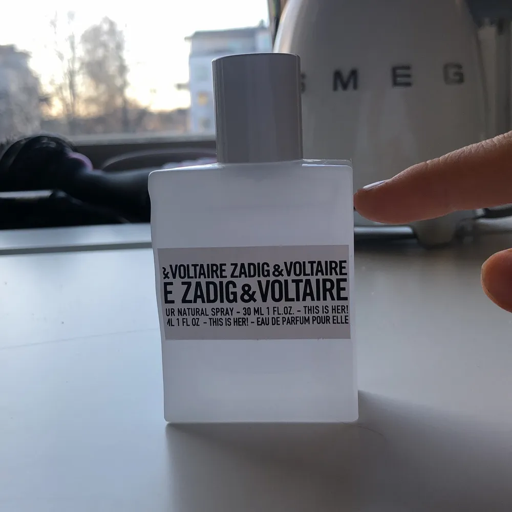 This is her EDP 30 ml från Zadig. Provad 2 ggr men kommer inte till användning. Nypris 595 kr 🤍. Övrigt.