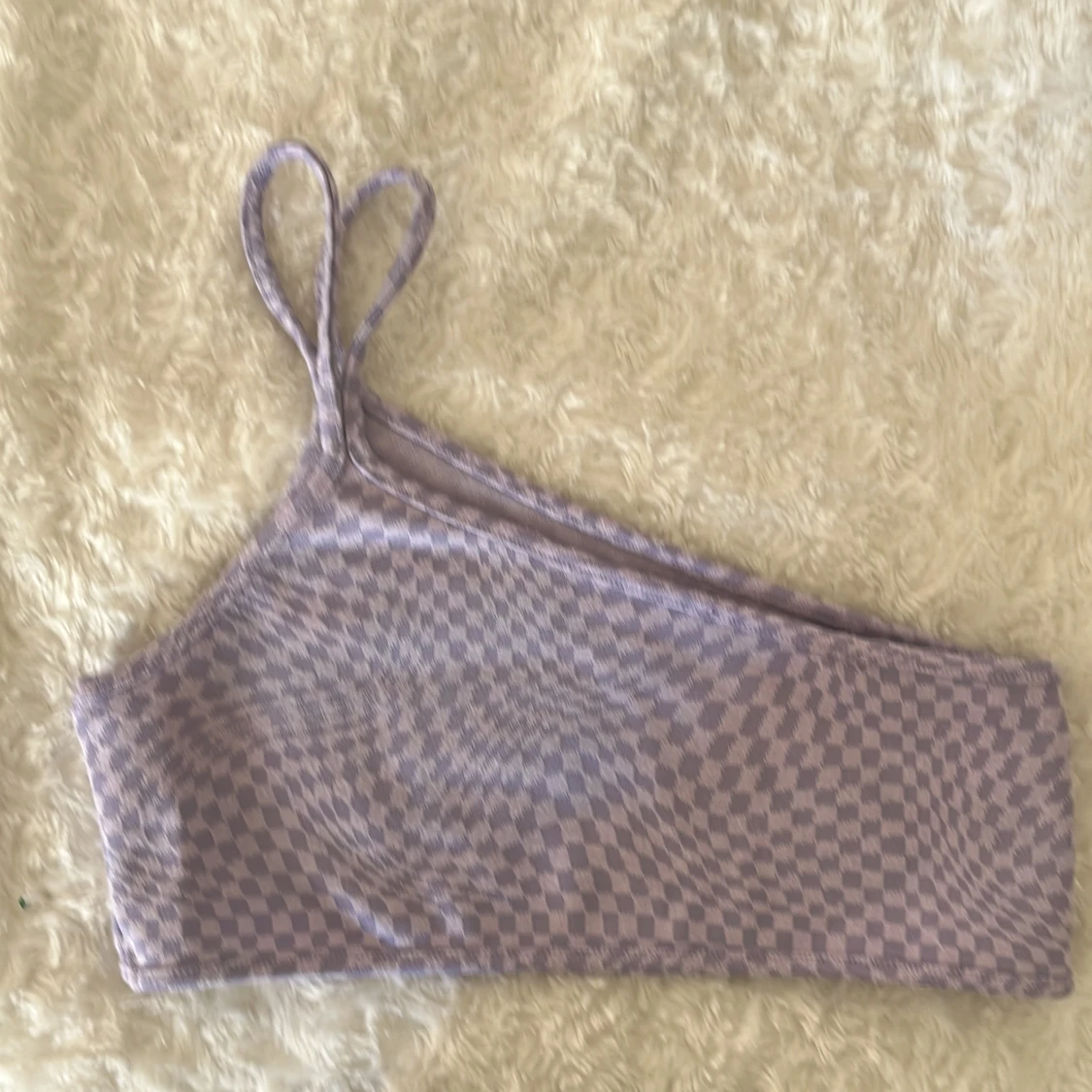 Lila rutig kort top.  - 90