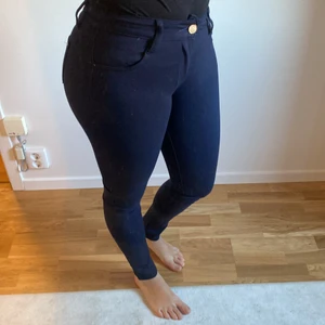 Jeans från Miss RJ - Helt oanvänd jeans från miss Rj