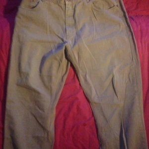 Jeans  - Andvända en gång så gott som nya 