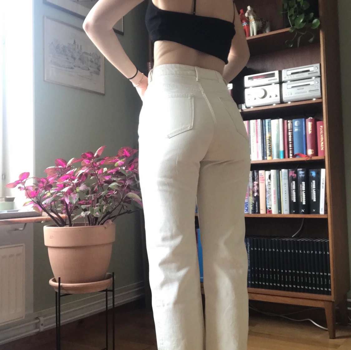 Beiga row-jeans.  - 90