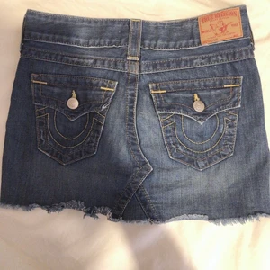 True Religion jeanskjol - true jeanskjol skitsöt aldrig använd :((