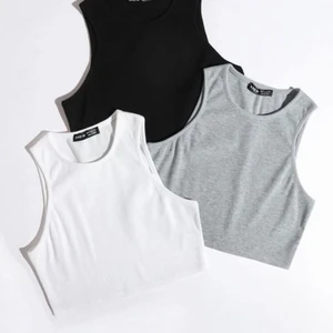 Ribbat linne/ribbade linnen - Säljer tre st ribbade linnen i grå, vit och svart färg. Fina men väldigt små till storleken så passade tyvärr inte mig. Strl M men skulle säga att de är xs/s och är endast provade. Köparen står för frakten