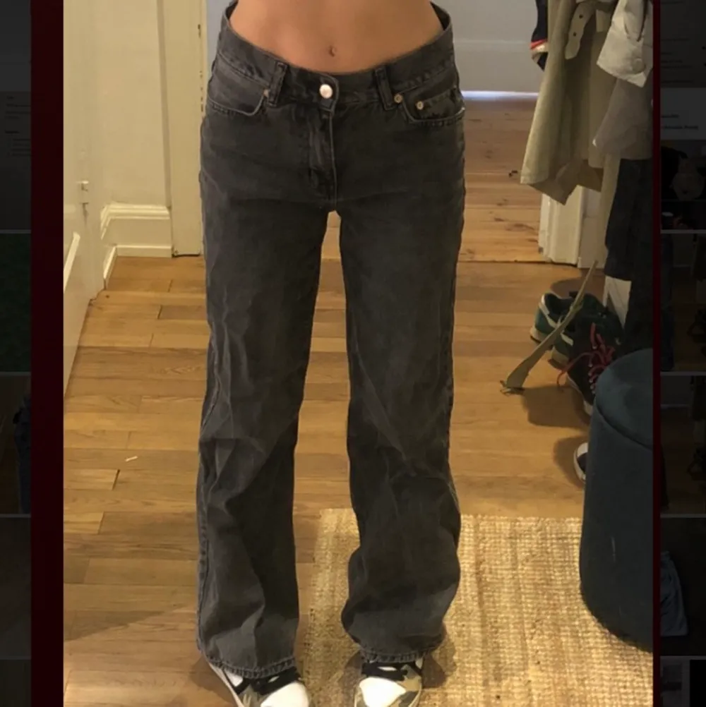 Snygga Mid waist jeans💗. Jeans & Byxor.