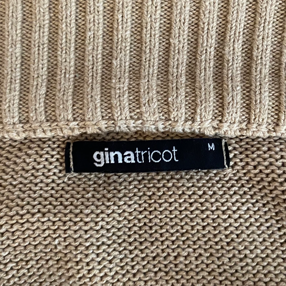 Stickad of shoulder tröja Gina Tricot - 91