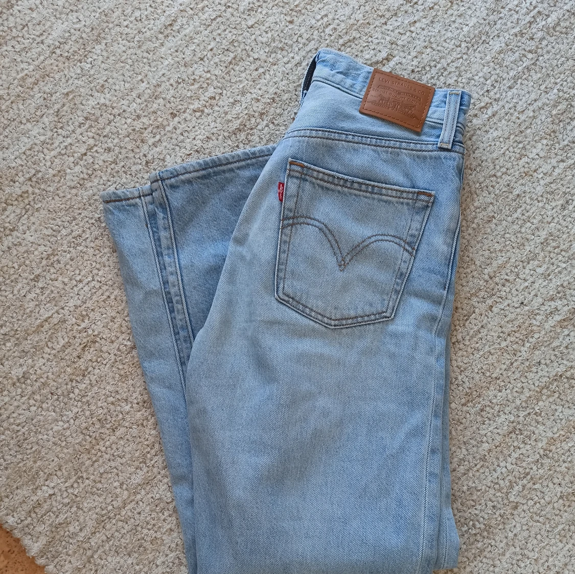 Levis Ribcage Straight  - 30