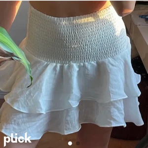 Fin vit kjol - Jättefint skick, frakt tillkommer ❤️