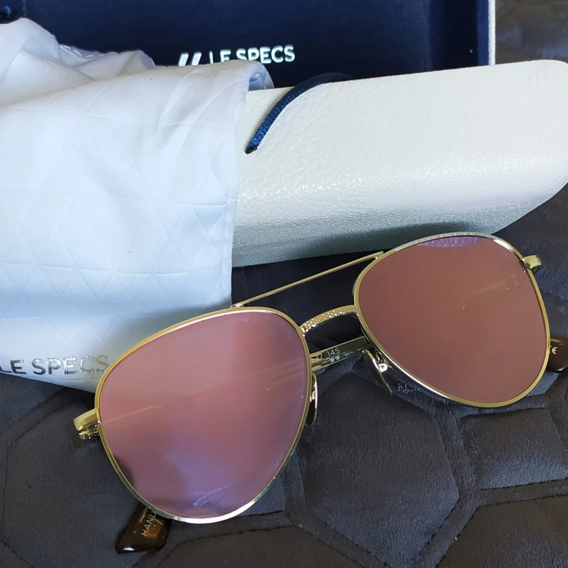 Le Specs solglasögon med fodral mm