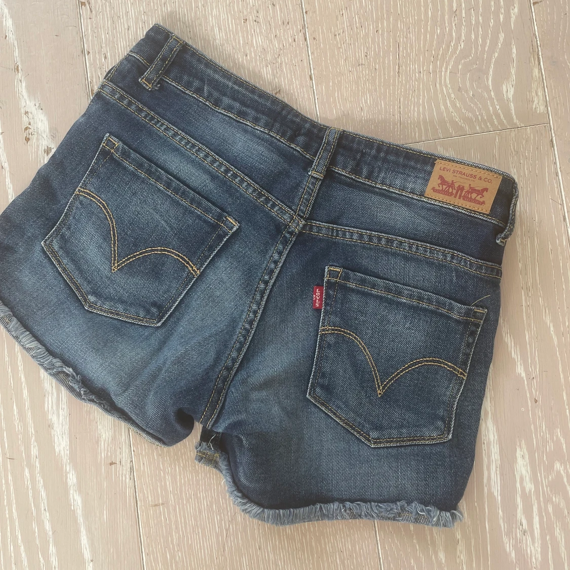 Levi's shorts - 90