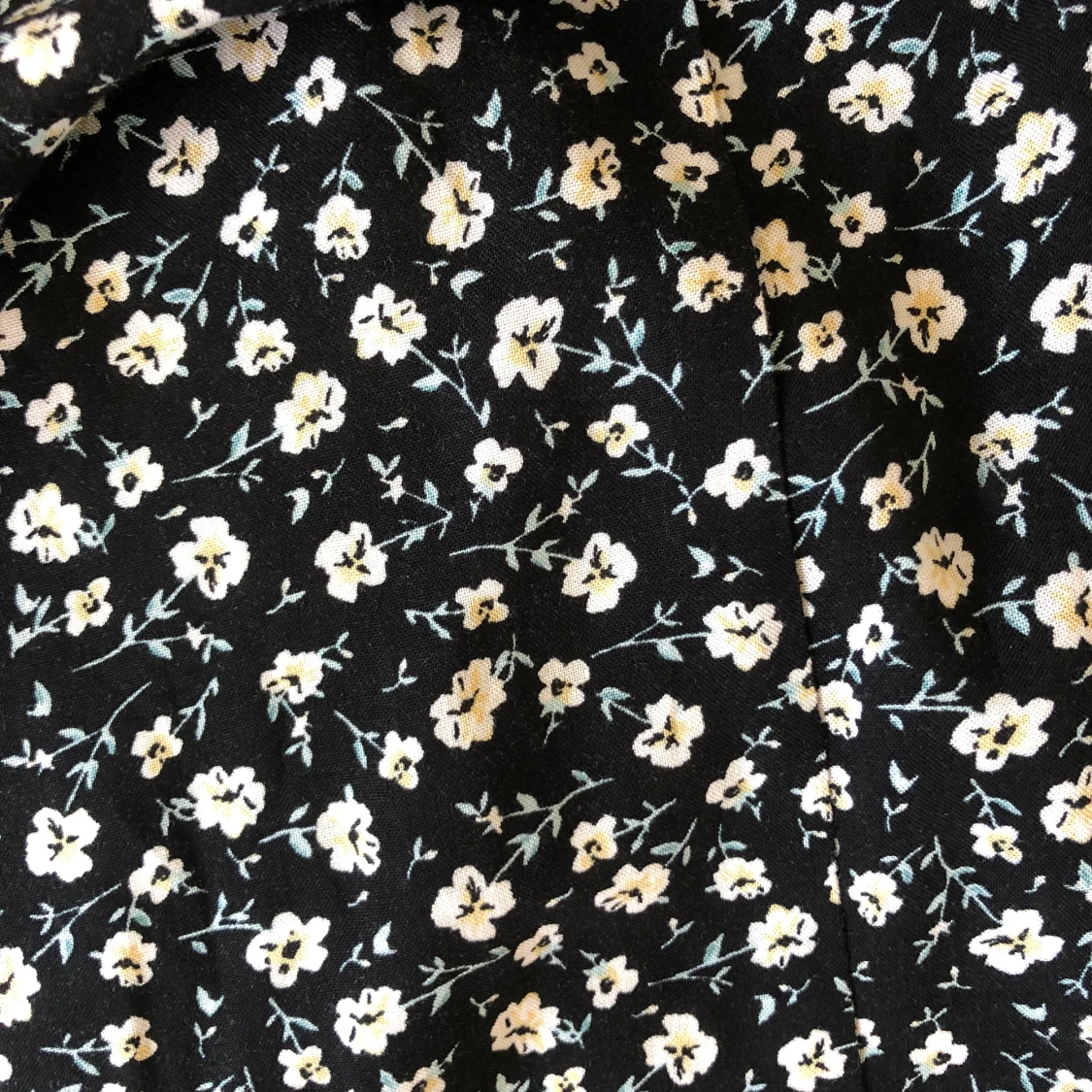 Blommig klänning strl 38 - 91