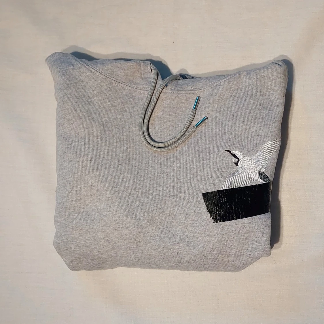 Grå hoodie från Axel Arigato - 3