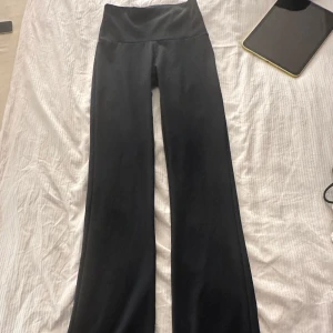 Bootcut tränings tights - Aldrig använd s