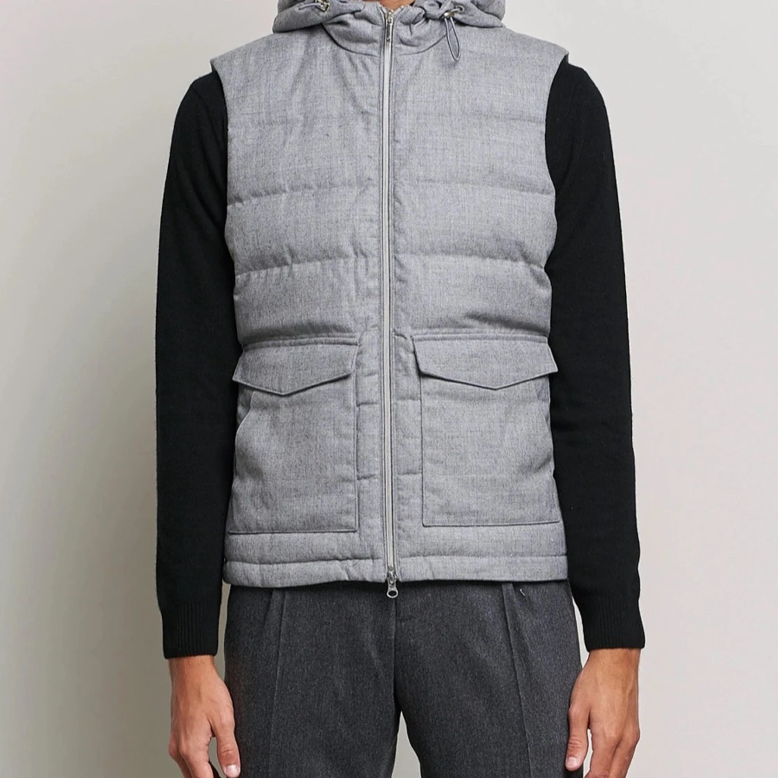 Grå dunväst med huva från Stenströms - 3