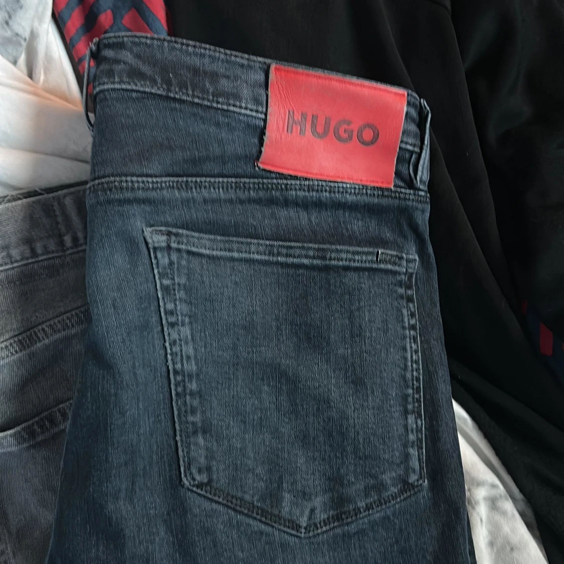 Mörkblå jeans från Hugo