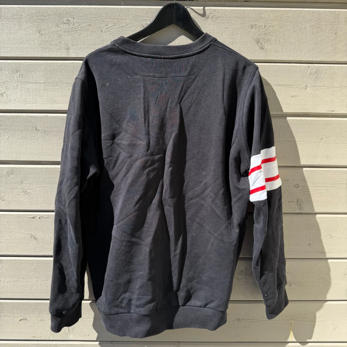 Svart sweatshirt från Givenchy med stjärnmönster - 1