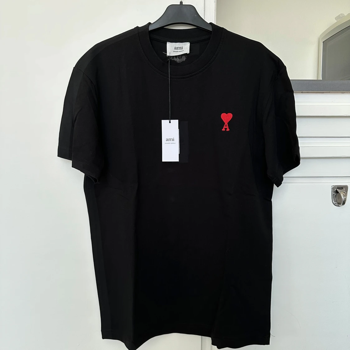 Svart t-shirt från Ami Paris♥️ - 2