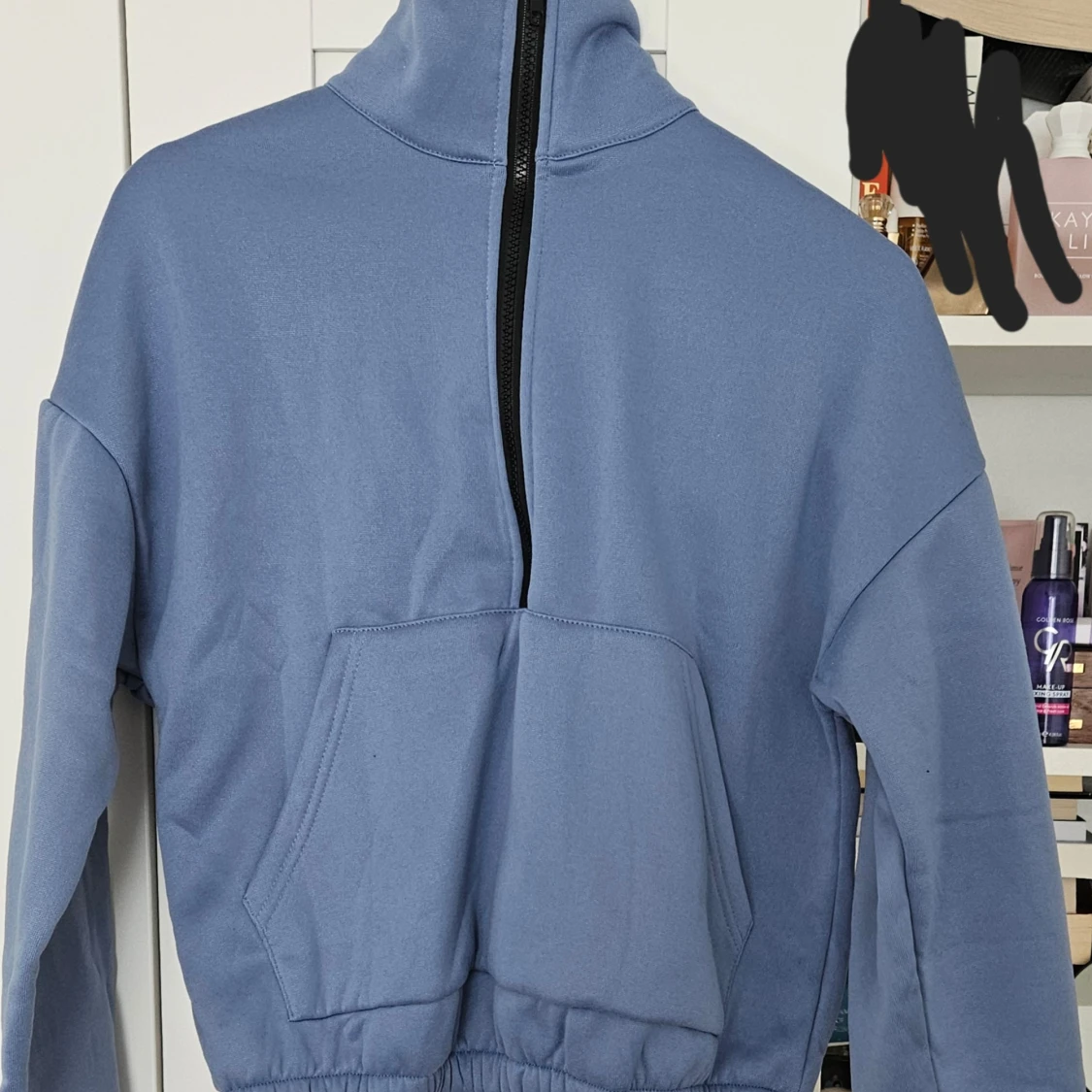 Blå halvzip hoodie