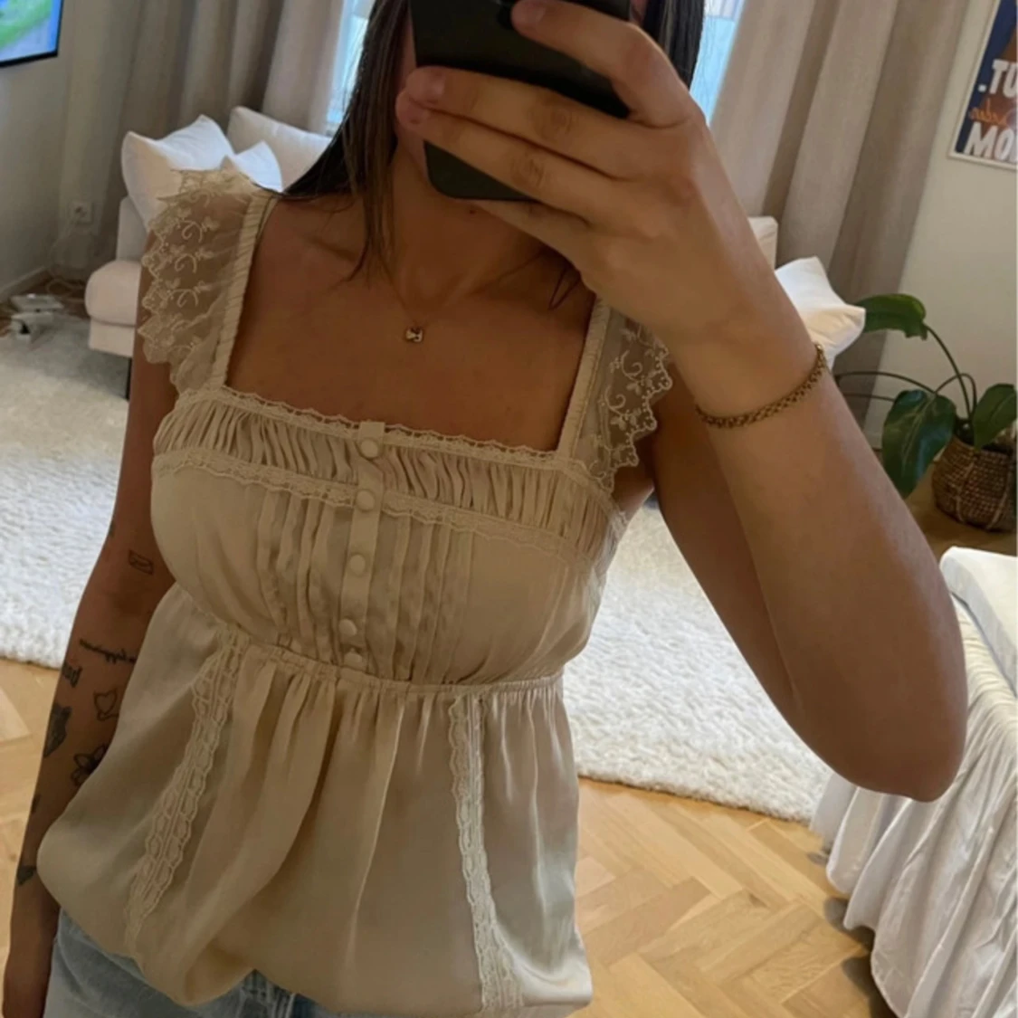 Beige spets topp - 1