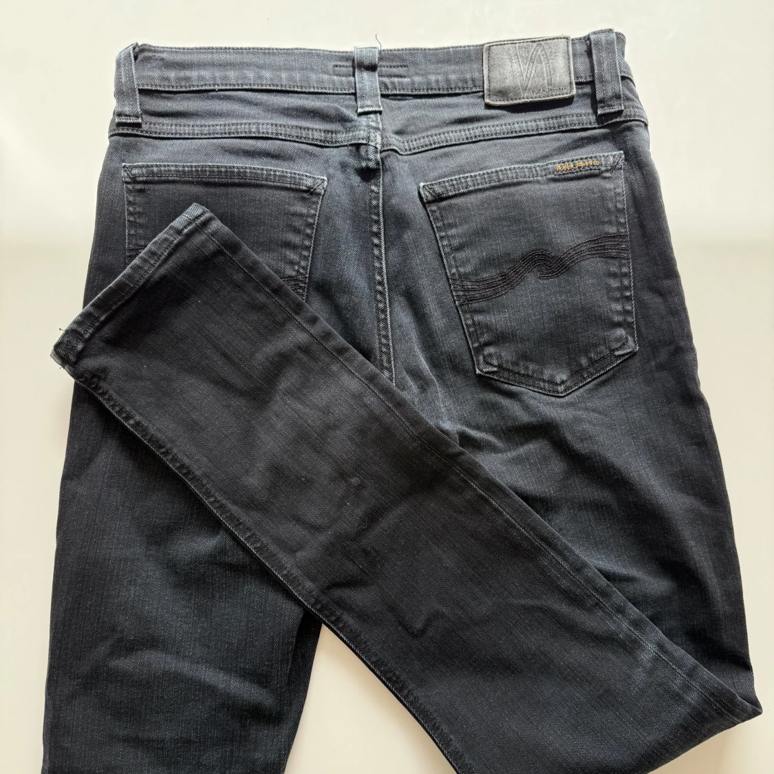 Svarta jeansbyxor från Nudie Jeans - 2