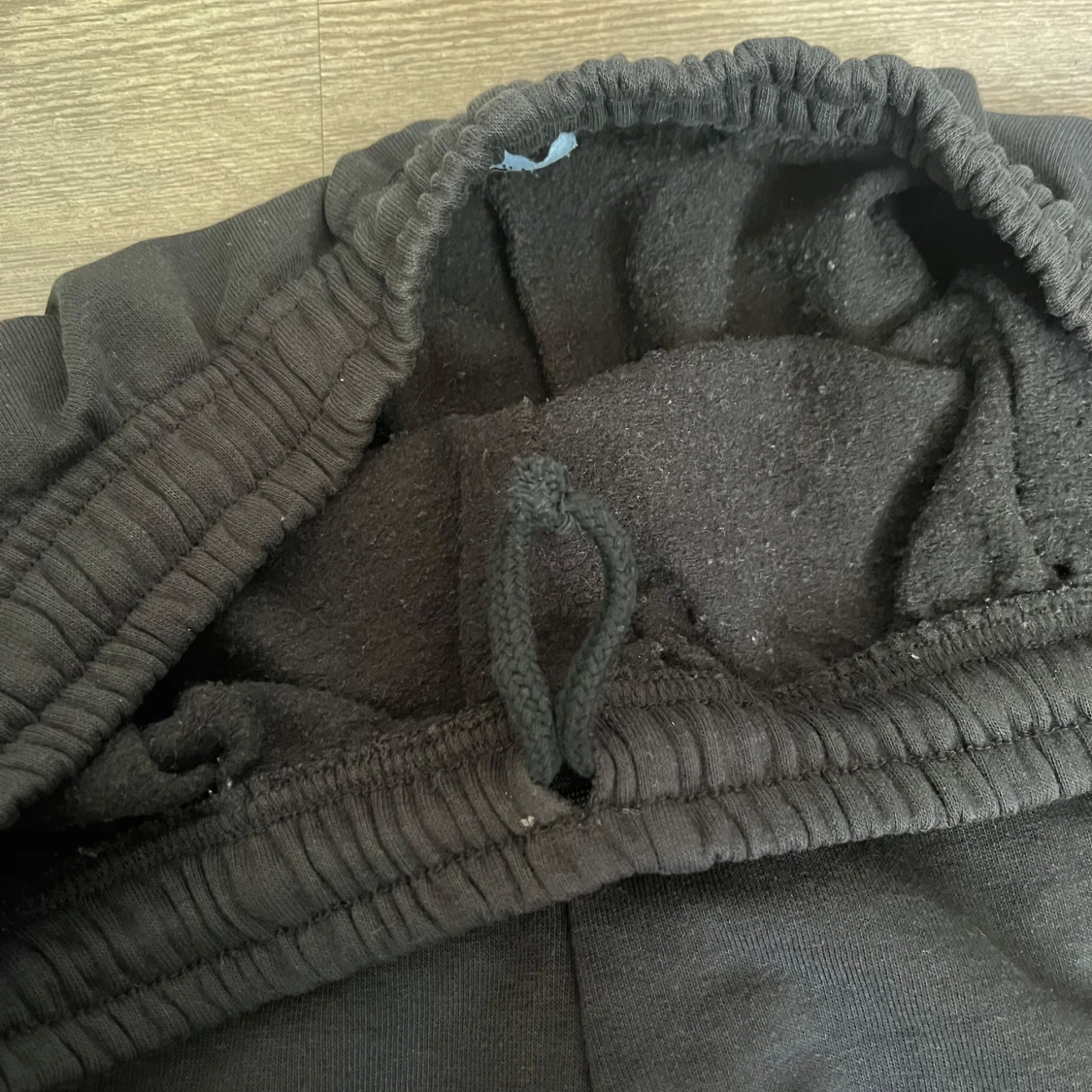 Svarta mjukisbyxor - 1