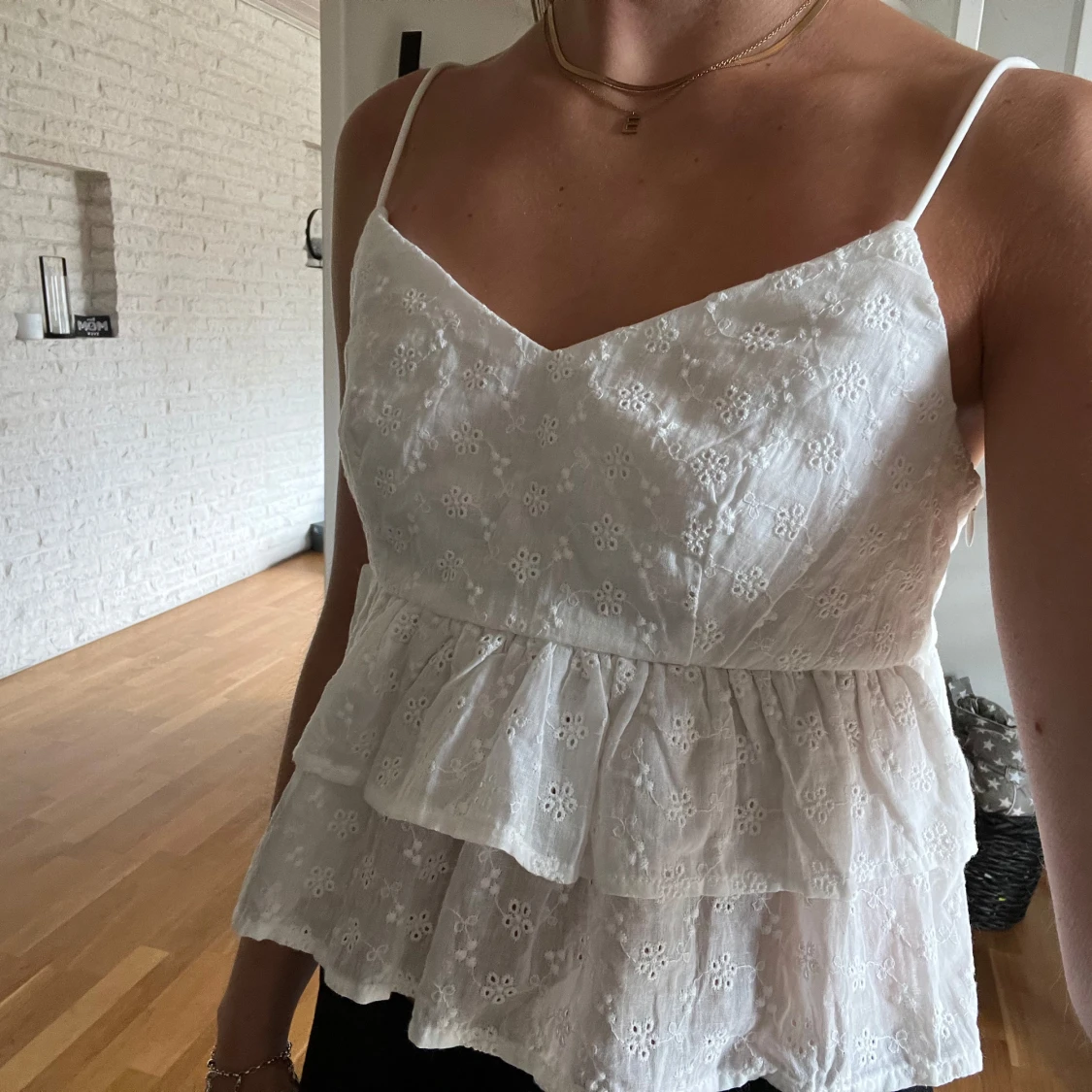 Volangtopp med broderi  - 3