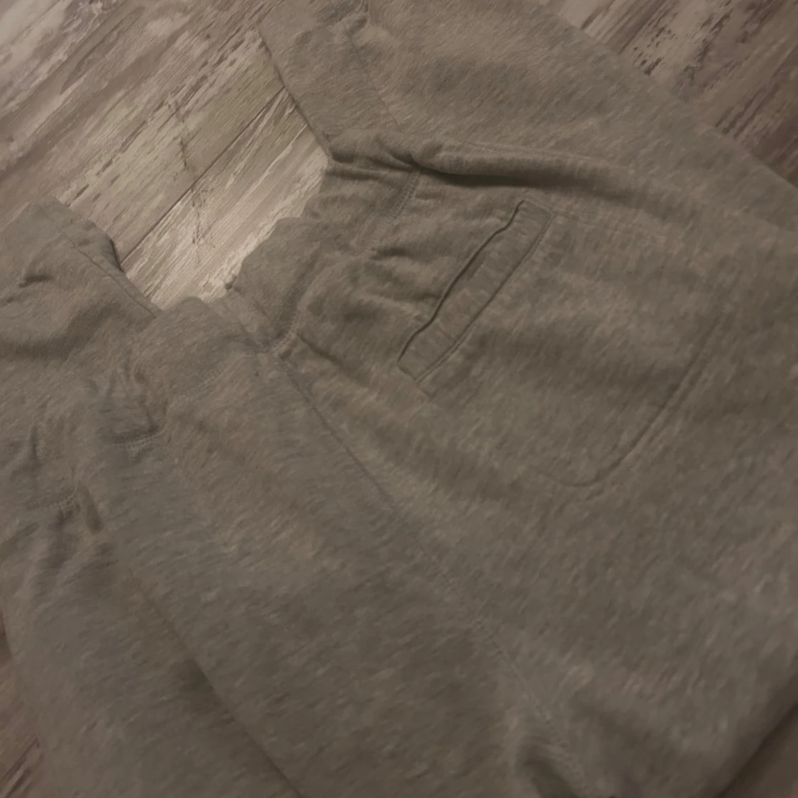 Grå mjukisbyxor med snörning, stl M - 3