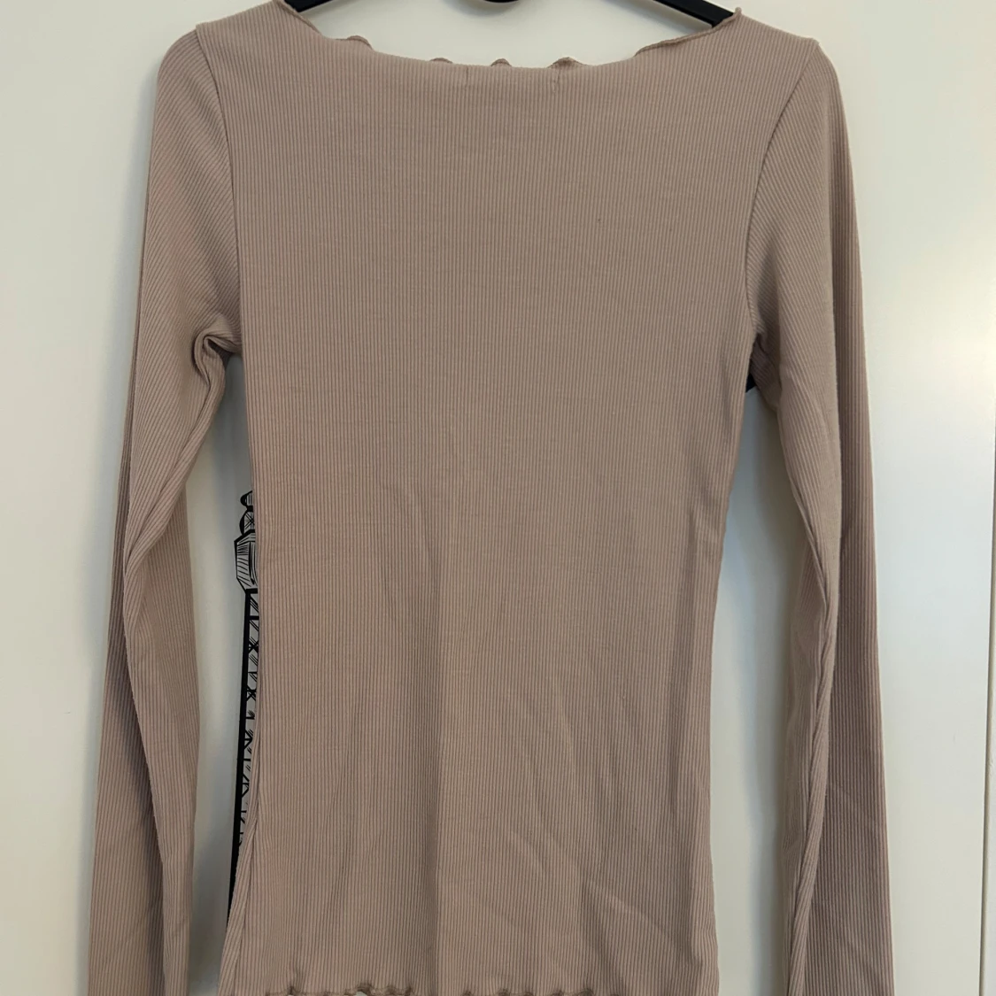 Beige ribbad långärmad topp från NA-KD - 1