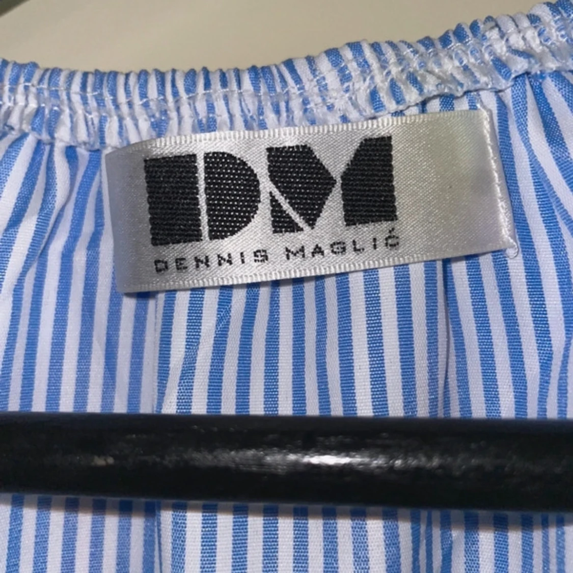 Blåvit randig offshoulder klänning DM - 2