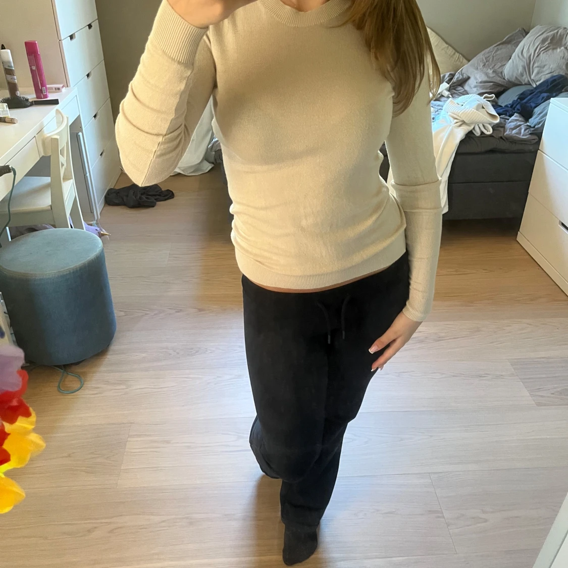 Beige stickad polotröja - 1