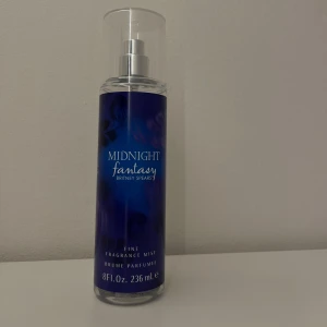 Parfym - Britney Spears Midnight Fantasy Fine Fragrance Mist 236ml💙 Endast testad💜