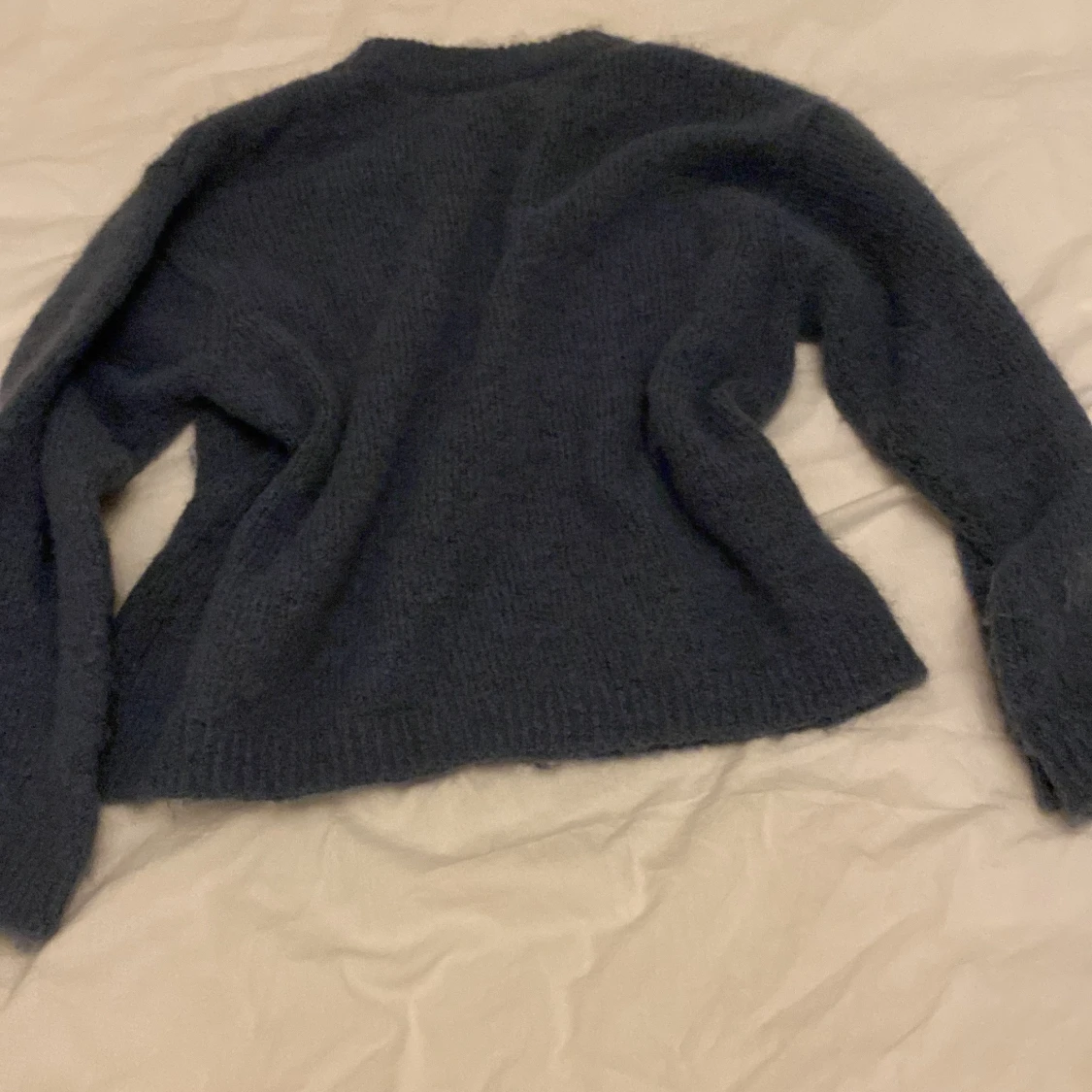Mörkblå stickad tröja Gina Tricot - 1
