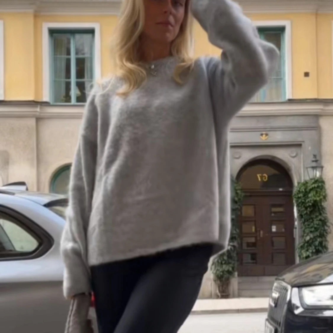 Grå oversized stickad tröja