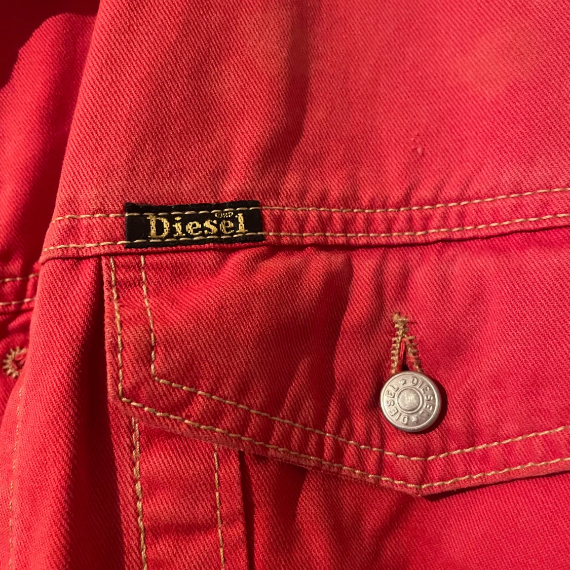 Röd jeansjacka från Diesel - 2