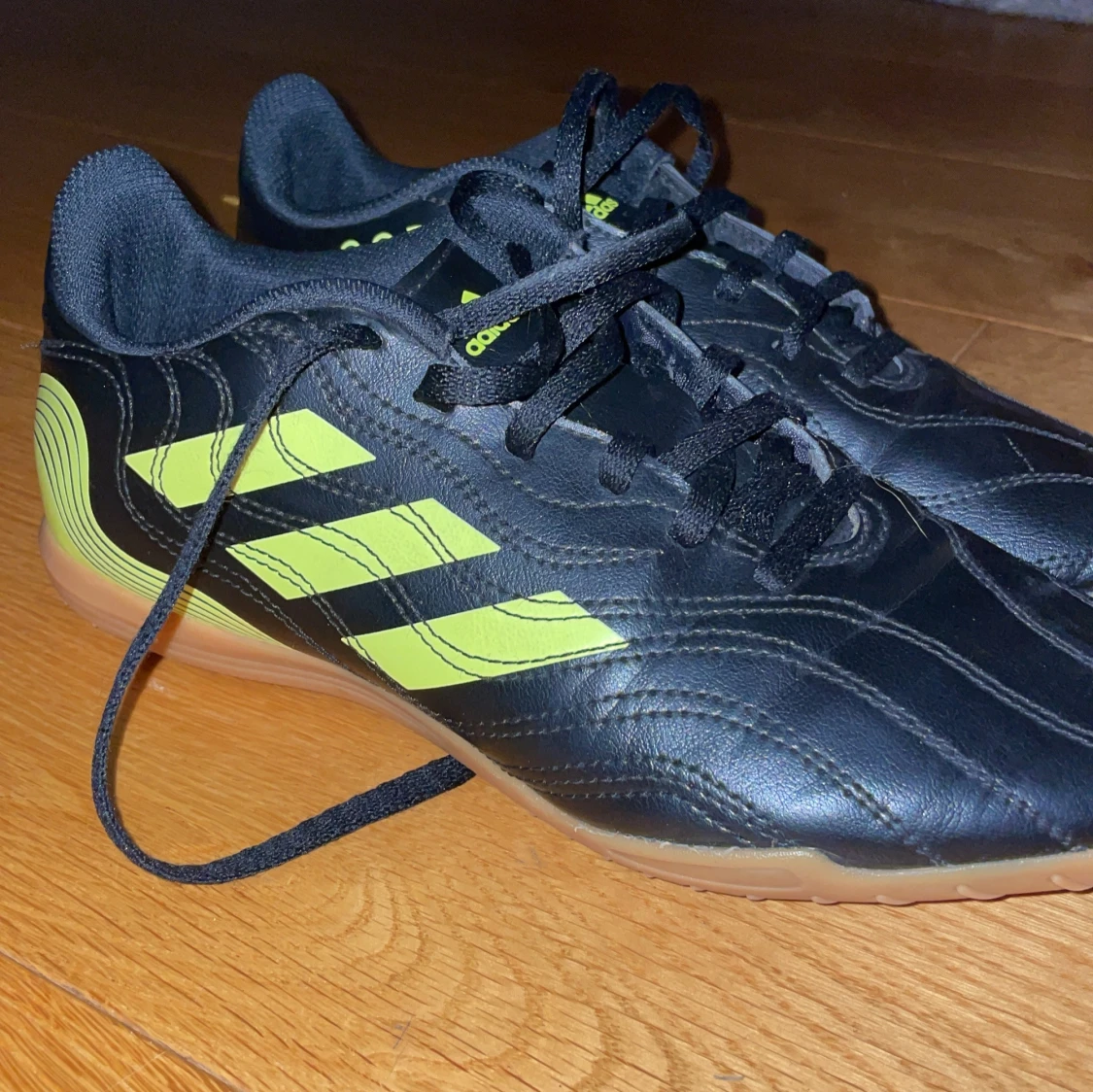 Adidas copa inomhusskor