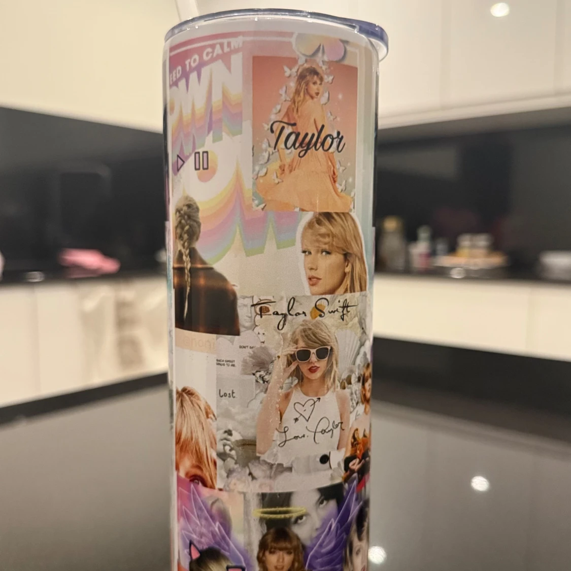 Termosmugg med collage-design