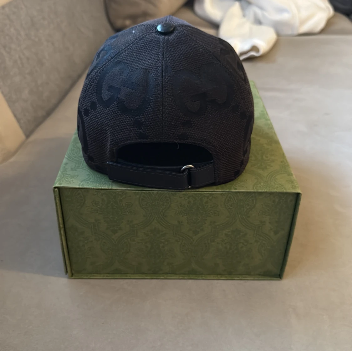 Svart keps från Gucci - 1