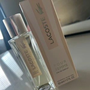 Lacoste parfym  - Testad en gång. Lacoste parfym 50ml riktig clean girl doft😍🌸💕💞