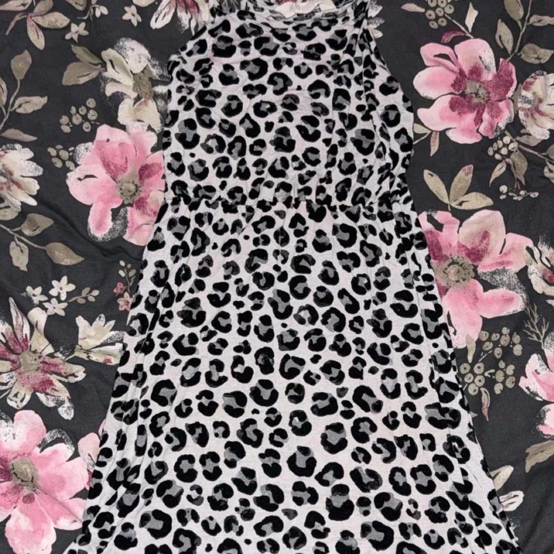 Leopardmönstrad klänning för barn