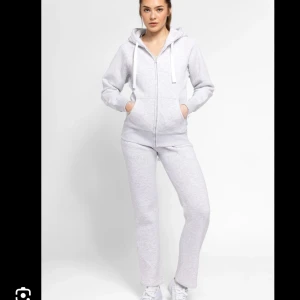 russemerch set  - säker mitt så snygga populära russemerch set 💗 knappt använd nypris 1250kr! pris kan diskuteras 