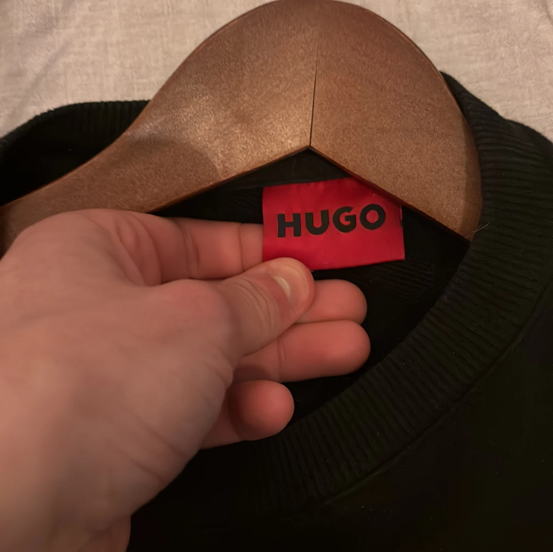 Svart tröja från Hugo - 3