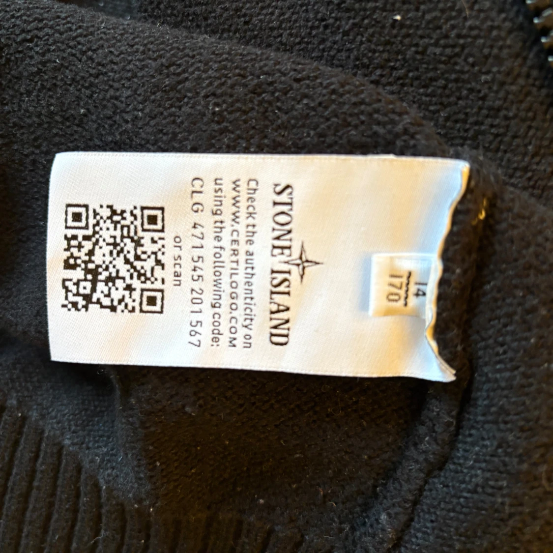 Svart tröja med dragkedja från Stone Island - 4