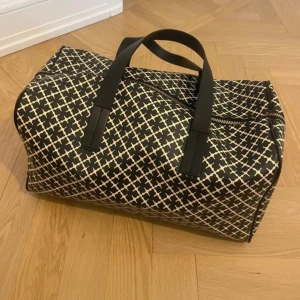 Malene Birger weekend bag - Jättefin och bra om man ska resa. Från By malene Birger 