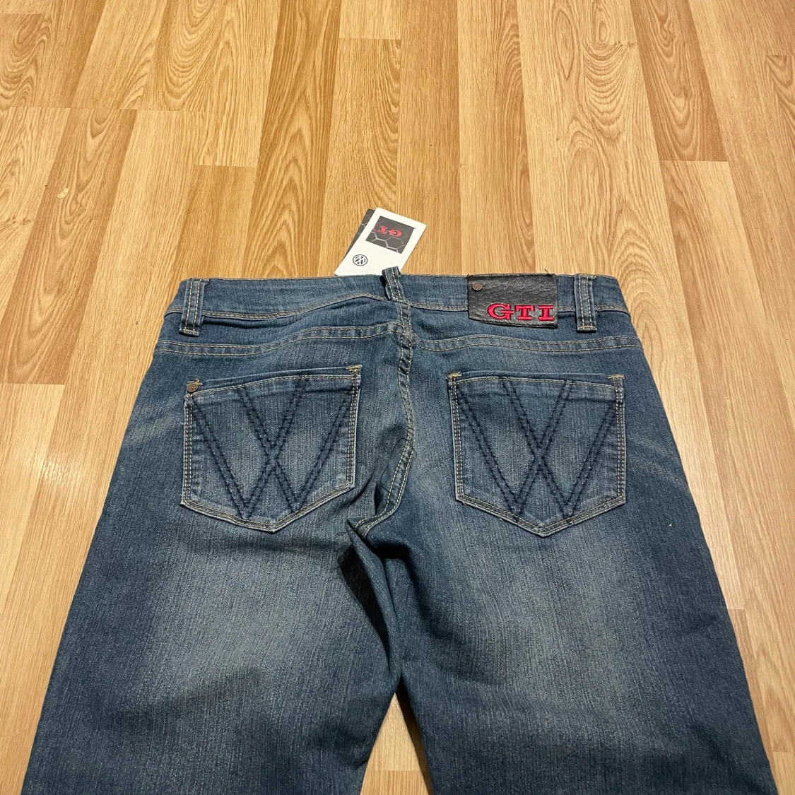 Lågmidjade bootcut jeans - 2