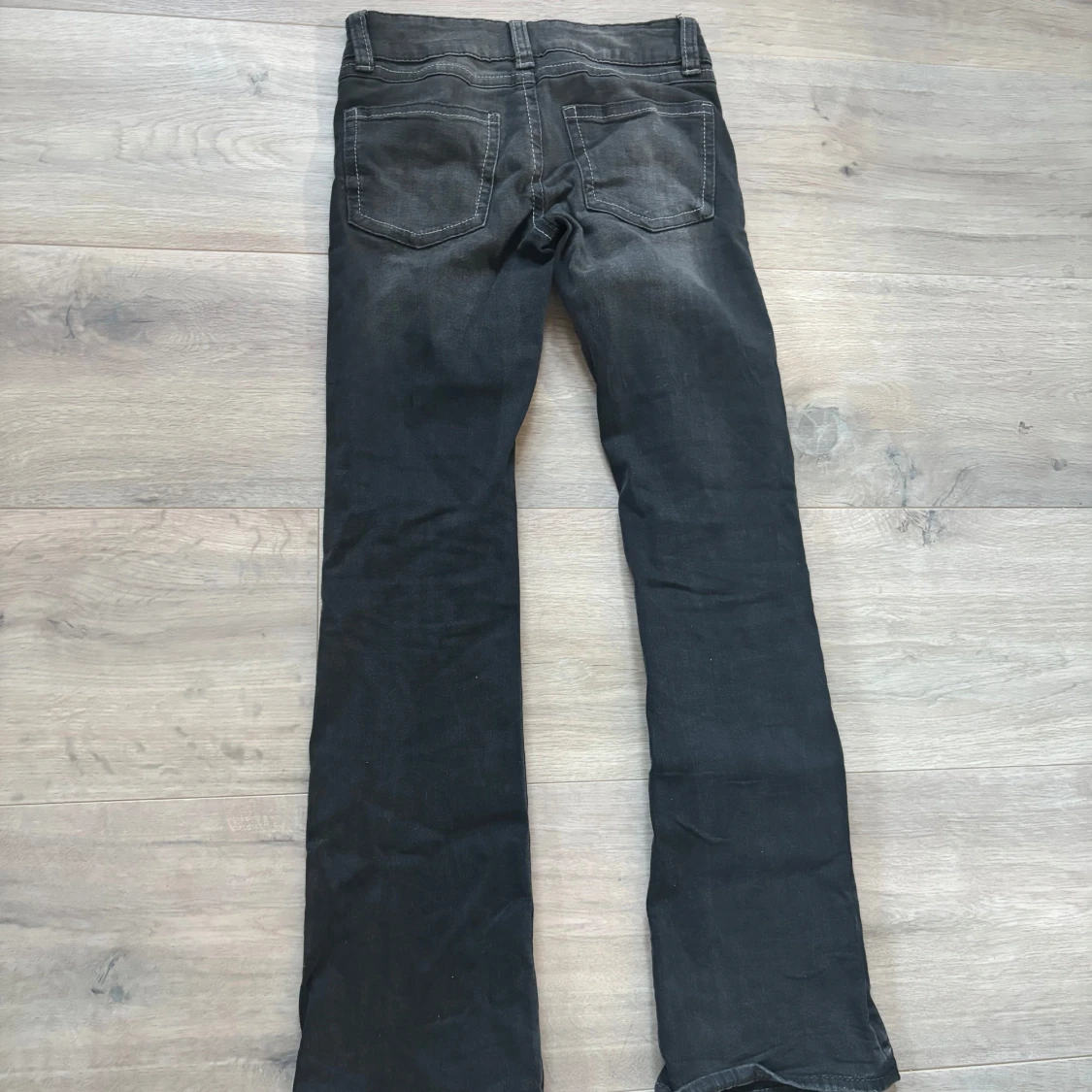 Lågmidjade bootcut jeans - 1