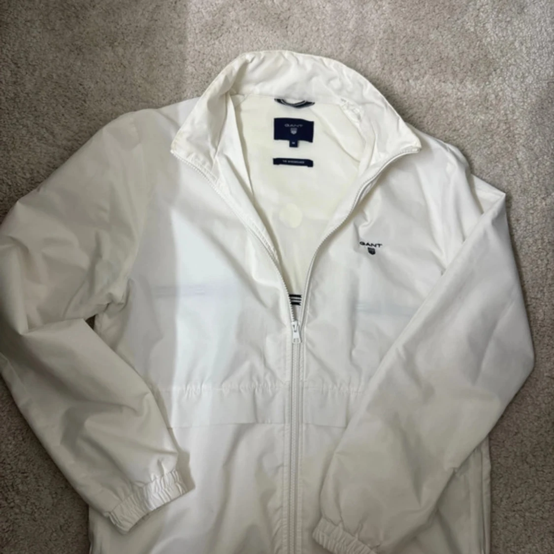 Vit vindjacka från GANT - 1