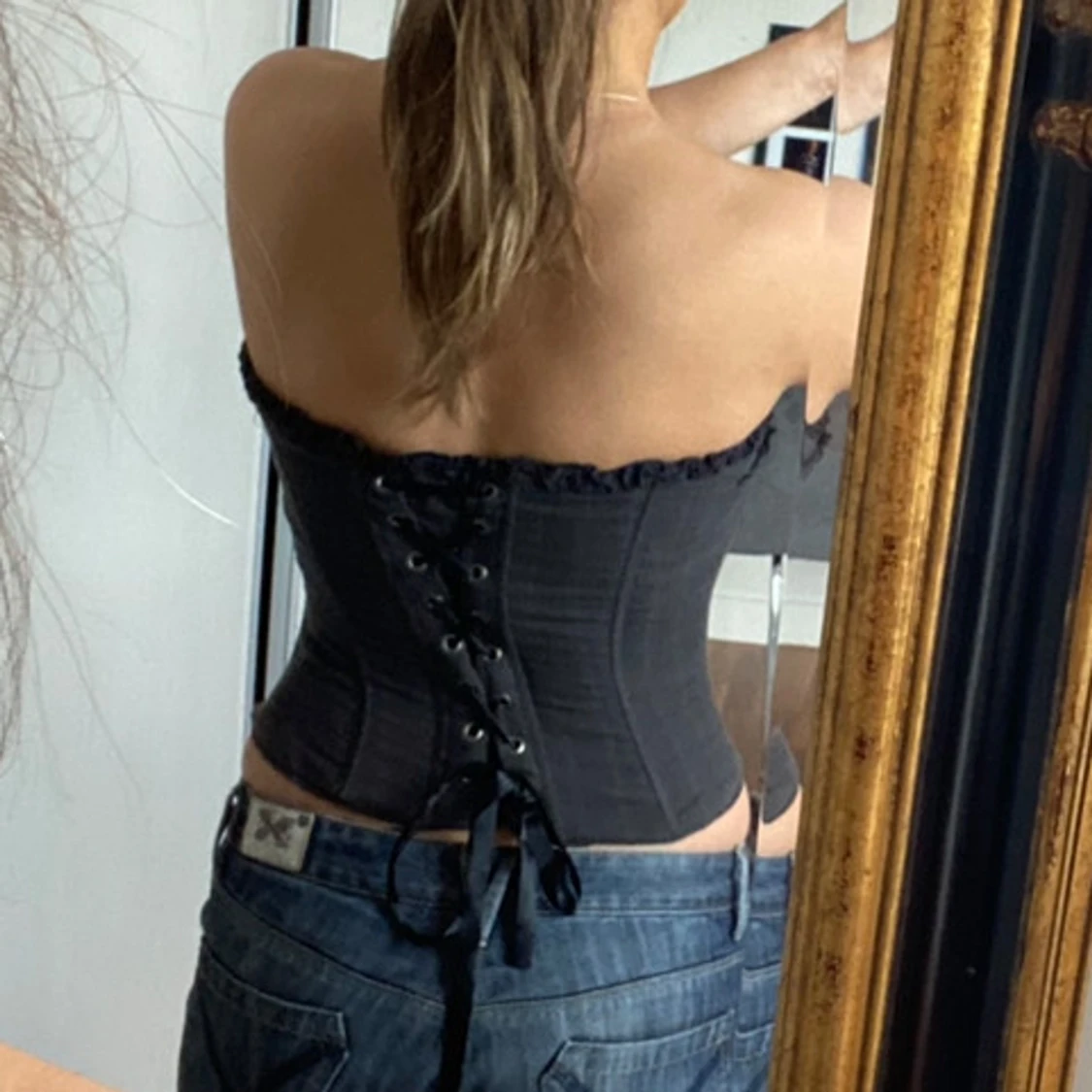 Svart korsett med snörning - 1