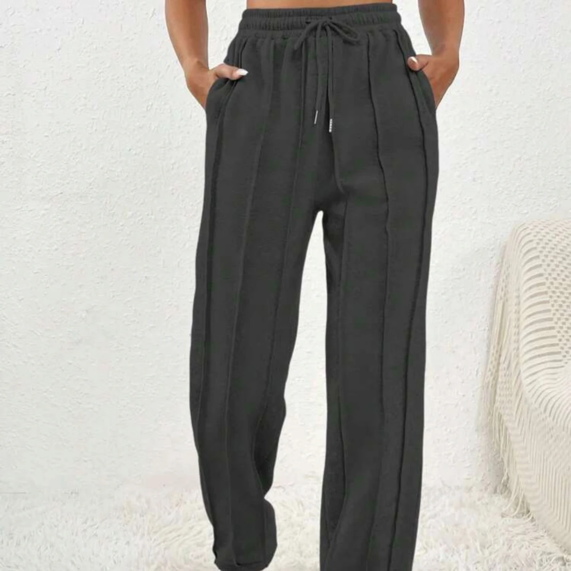 Gråa mjukisbyxor med snörning