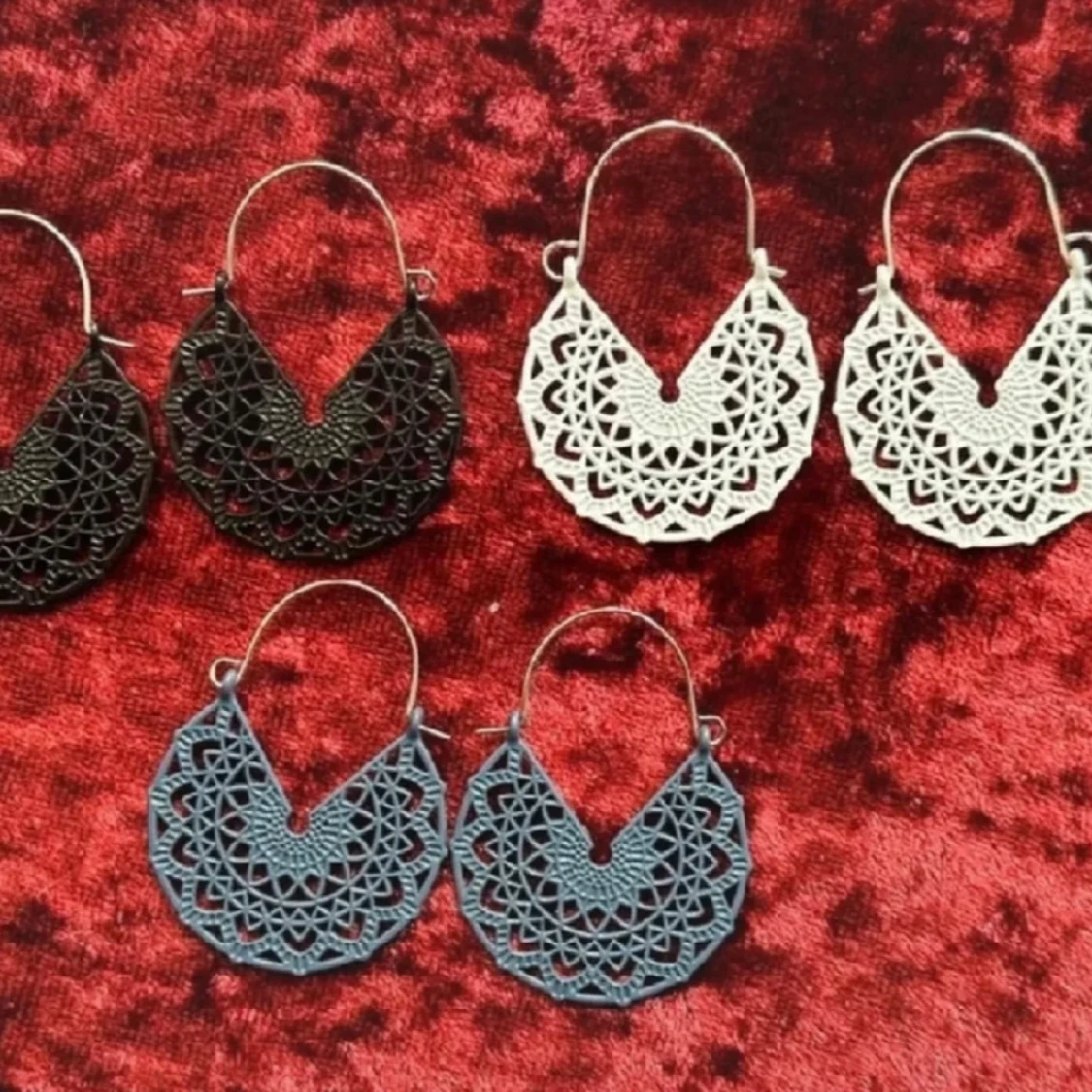 3 par bohoörhängen – filigranmönster i lättmetall, nya