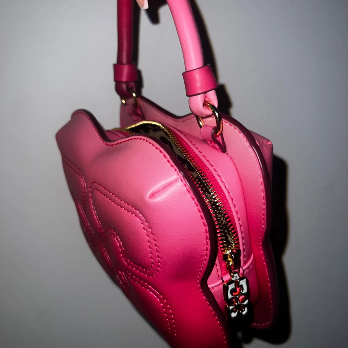 Rosa handväska från Ganni - 1